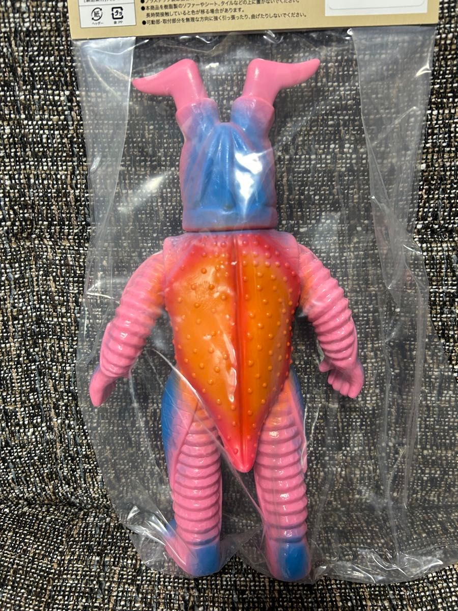 ブルマァクの怪獣シリーズ★ゼットン(ピンク)ウルトラマンを倒した宇宙恐竜 ブルマァクの怪獣シリーズ☆ ゼットン(ピンクカラー