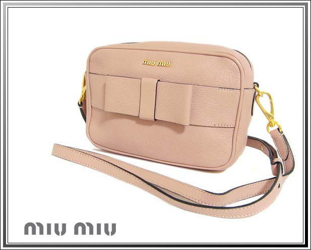 ☆美品MIU MIU/ミュウミュウ マドラス フィオッコ クロスボディ 斜