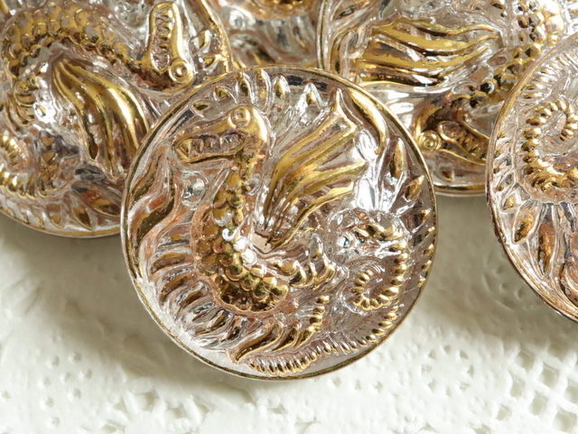  Чехия Vintage прекрасный стекло кнопка работник ручная работа Dragon дракон фэнтези Gold серебряный коллекция детали 22mm 2 шт 