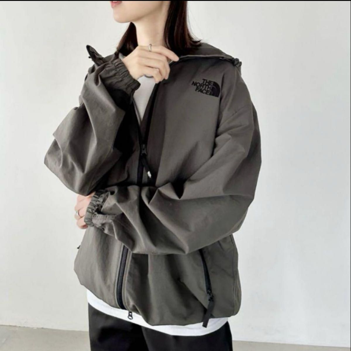 ノースフェイス オレマフードジャケット チャコールグレー L ノースフェイス オレマフードジャケット チャコールグレー L