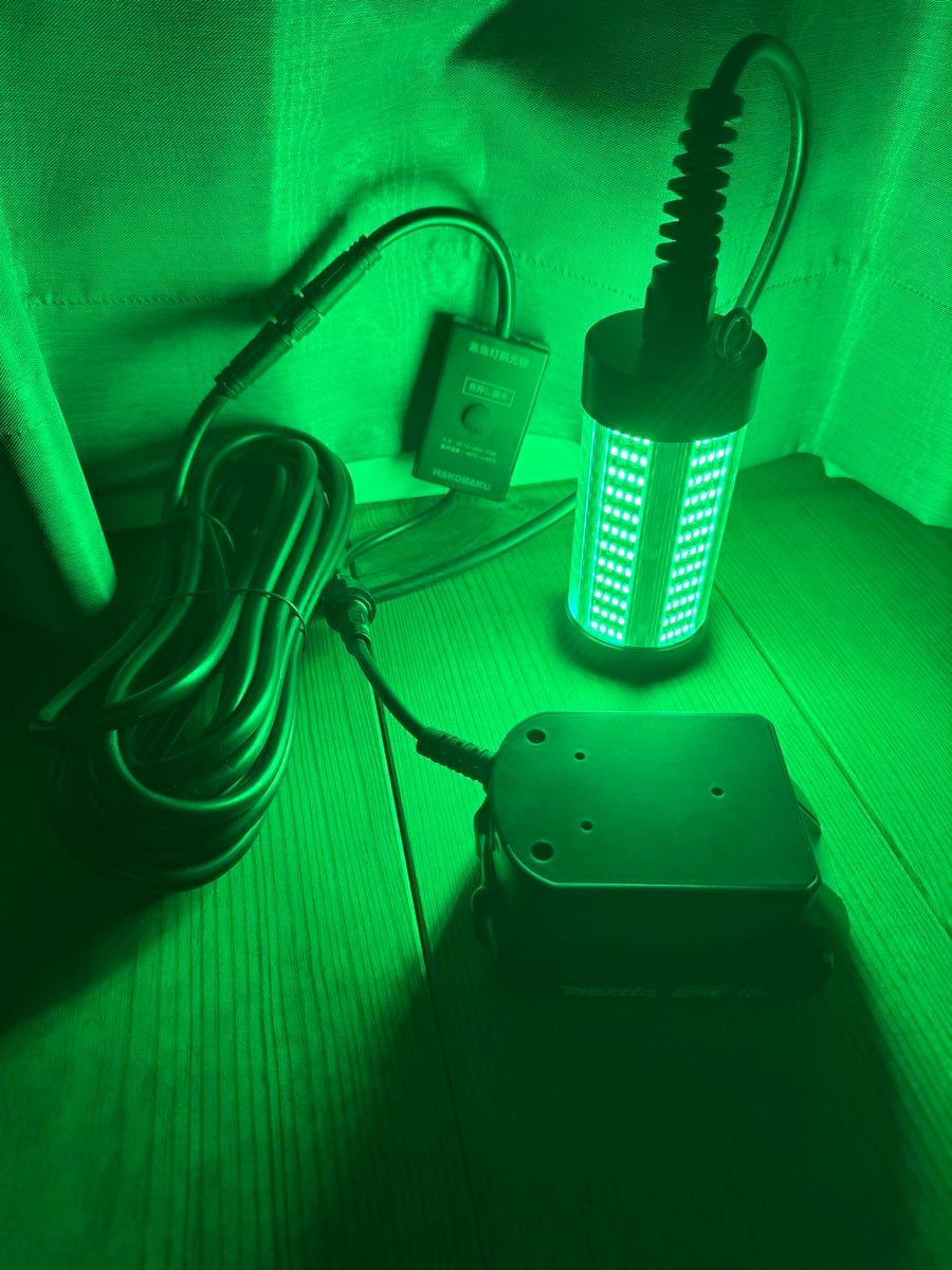 【26】グリーン70W 集魚灯 調光機能 マキタ18Vバッテリ対応 26】グリーン70W 集魚灯 調光機能 マキタ18Vバッテリ対応 懐中