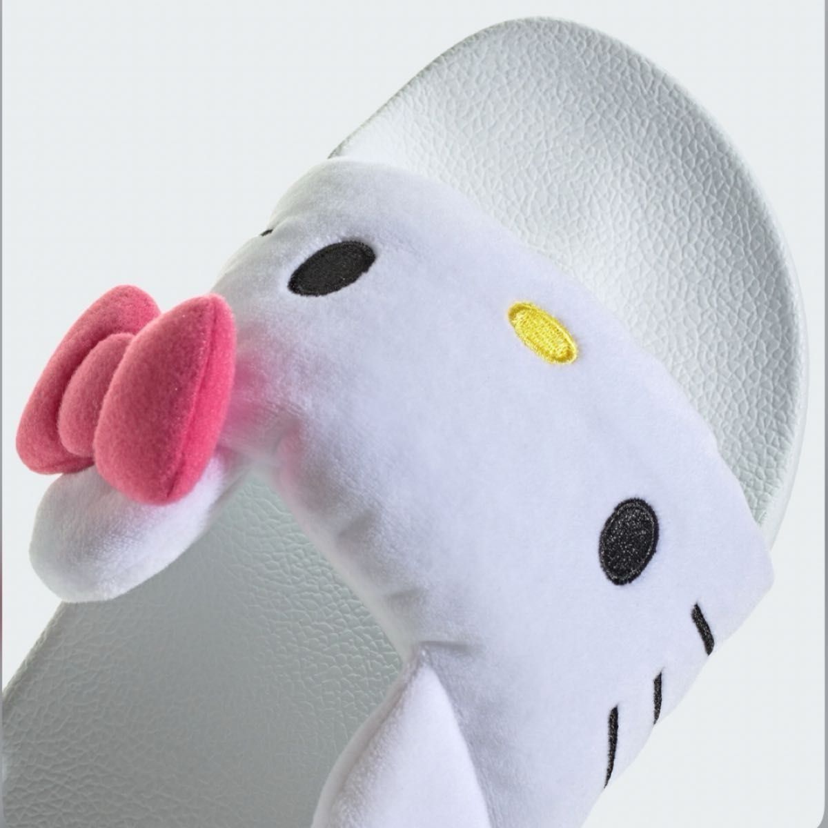adidas Originals × Hello Kitty アディレッタ サンダル adidas Originals × Hello Kitty アディレッタ サンダル