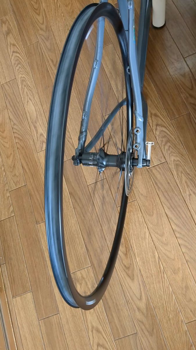 美品)DTSWISS 240S disc カーボンホイール 前後セット|Yahoo 美品)DTSWISS 240S disc カーボンホイール 前後セット|Yahoo