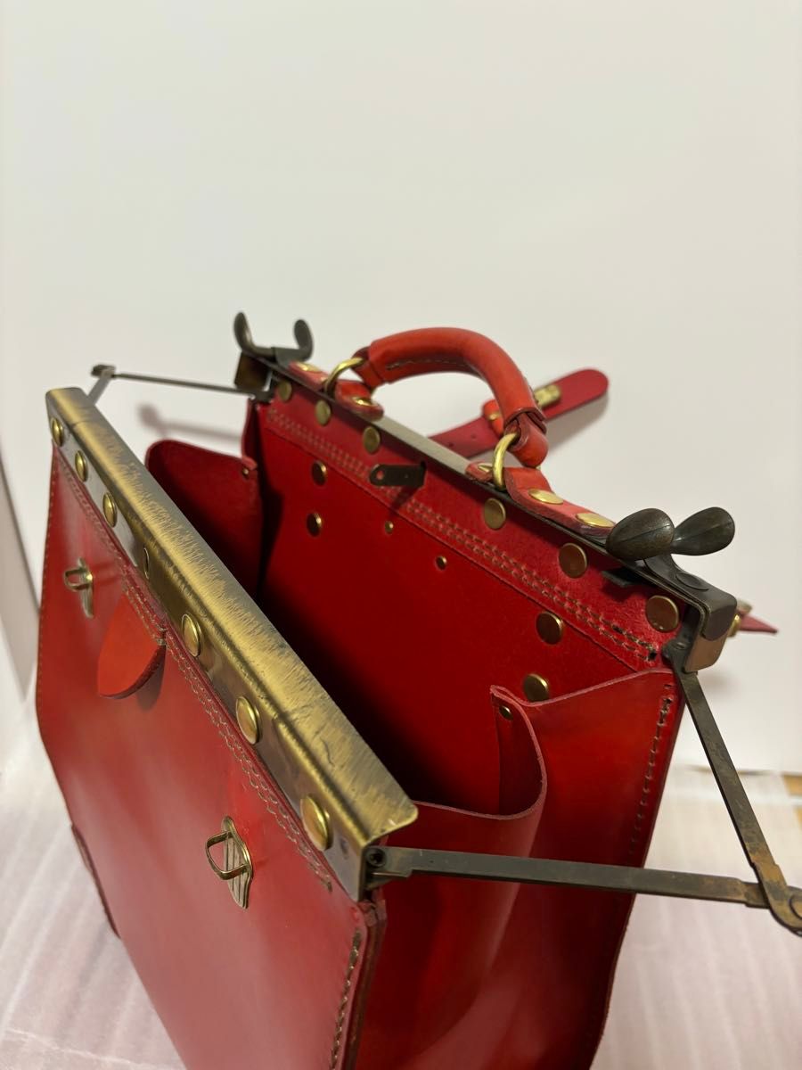 美品 herz(ヘルツ)ロボットリュックレッドP-7|Yahoo!フリマ 美品 herz(ヘルツ)ロボットリュックレッドP-7|Yahoo!フリマ