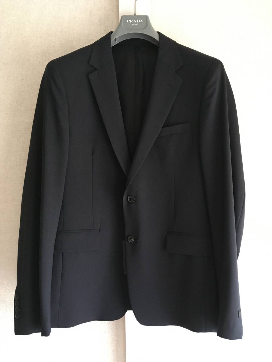 パーティを彩るご馳走や PRADAニットジャケット 美品 メンズ