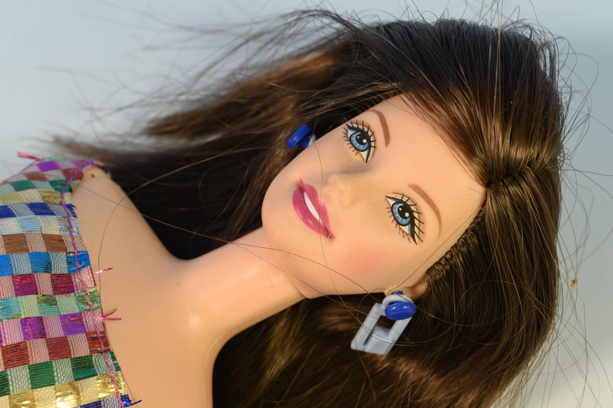 Barbie人形 「詳細不明 Barbie」(56) 元箱無し・スタンド付き の画像4