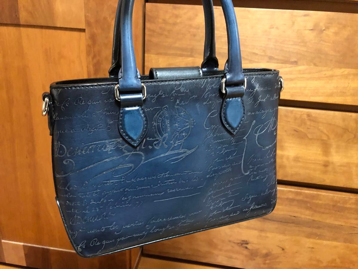 極美品 BERLUTI ベルルッティ トゥジュール ガリバー スクリット 極美品 BERLUTI ベルルッティ トゥジュール ガリバー スクリット
