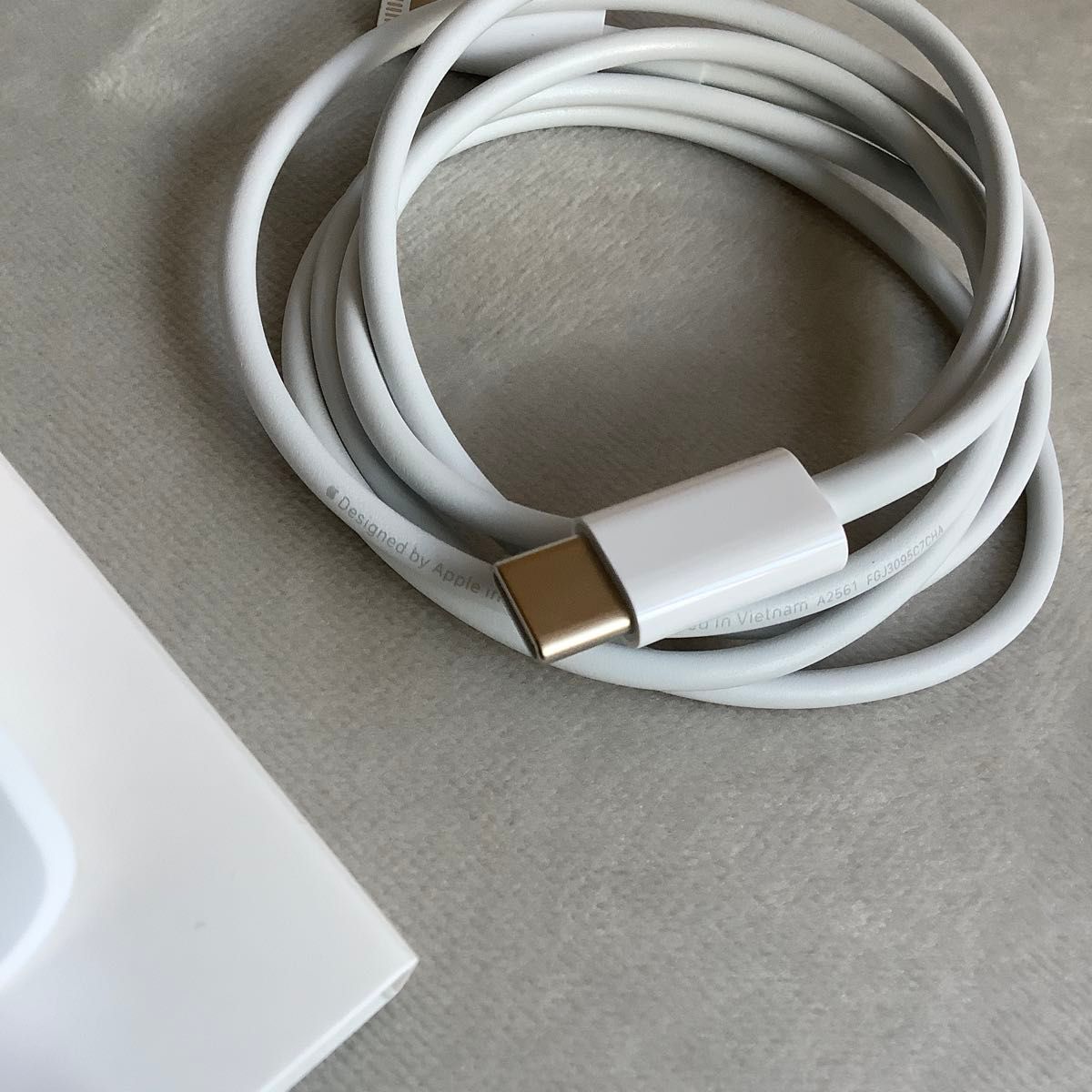 【開封済未使用品】Apple iPhone充電器 AirPods充電器 20w USB-C 充電器ライトニングケーブル 【開封済未使用品】Apple iPhone充電器 AirPods充電器 20w USB-C 充電器ライトニングケーブル