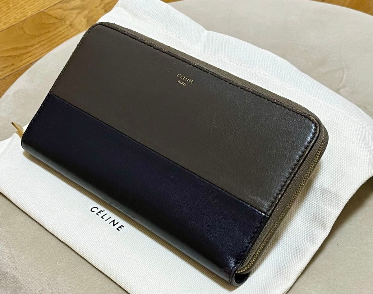 セリーヌ CELINE Cチャーム ラージ ジップドウォレット ブラック セリーヌ CELINE Cチャーム ラージ ジップドウォレット ブラック