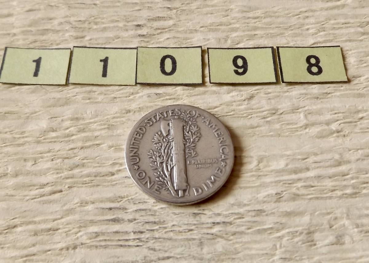 銀貨です　1942年　マーキュリー　ダイム　10セント　　送料無料（11098）シルバー900　USA貨幣　アメリカ コイン　ドル　硬貨_画像3
