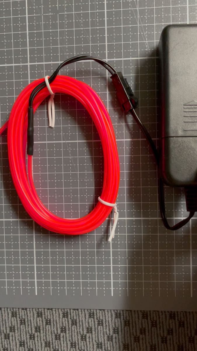 未使用保管品 EL発光ワイヤーピンク アルカリ電池付