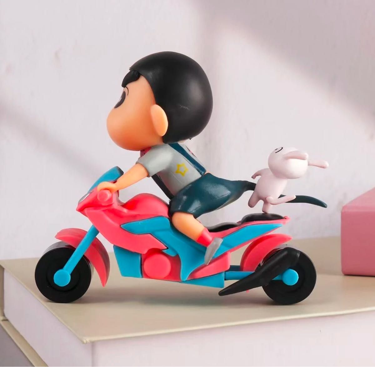 クレヨンしんちゃん&シロ 発光フィギュア クレヨンしんちゃん フィギュア バイク オートバイ シロ|Yahoo