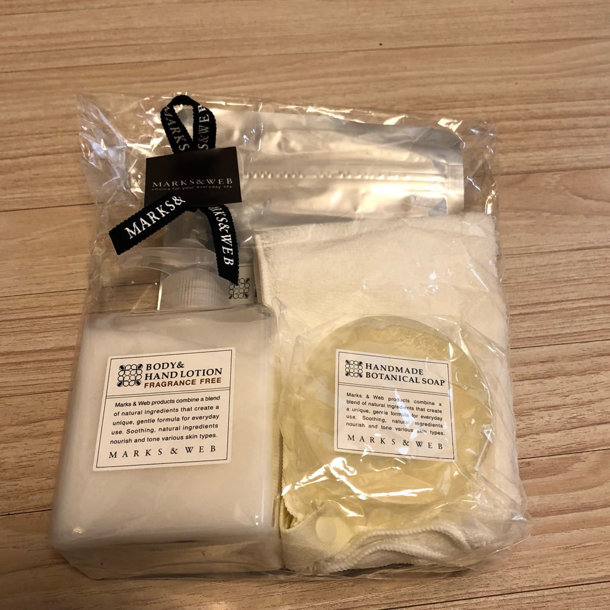 Paypayフリマ Marks Web マークスアンドウェブ ギフトセット ハンドローション他 Paypayフリマ Marks Web マークスアンドウェブ ギフトセット ハンドローション他