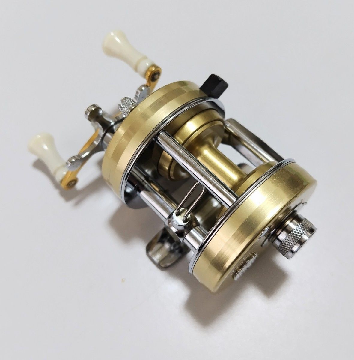 アブガルシア ABU アンバサダー2500Cゴールド ハンドルカスタム アブガルシア ABU アンバサダー2500Cゴールド ハンドルカスタム