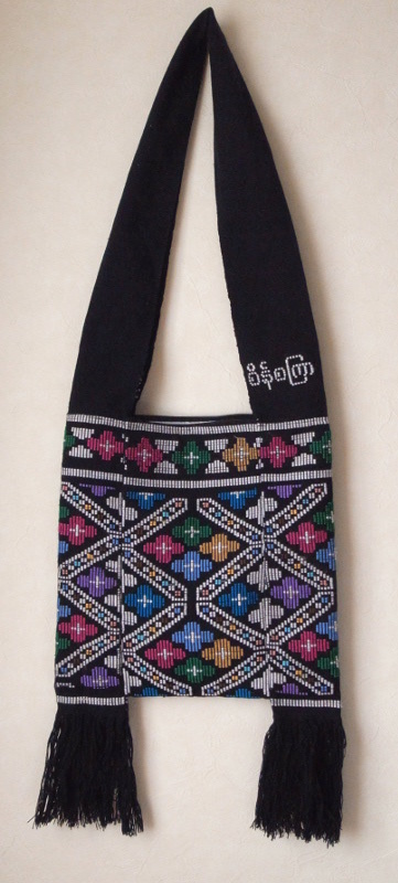  colorful . floral print Myanma. shoulder bag fastener * lining have Myanmar shoulder bag Burmese shan bag