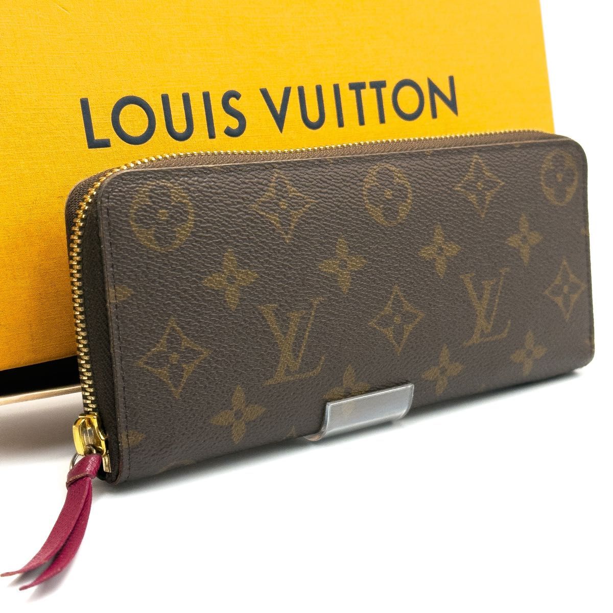 LOUIS VUITTON現行未使用に近いモノグラムフーシャジッピー LOUIS VUITTON現行未使用に近いモノグラムフーシャジッピー