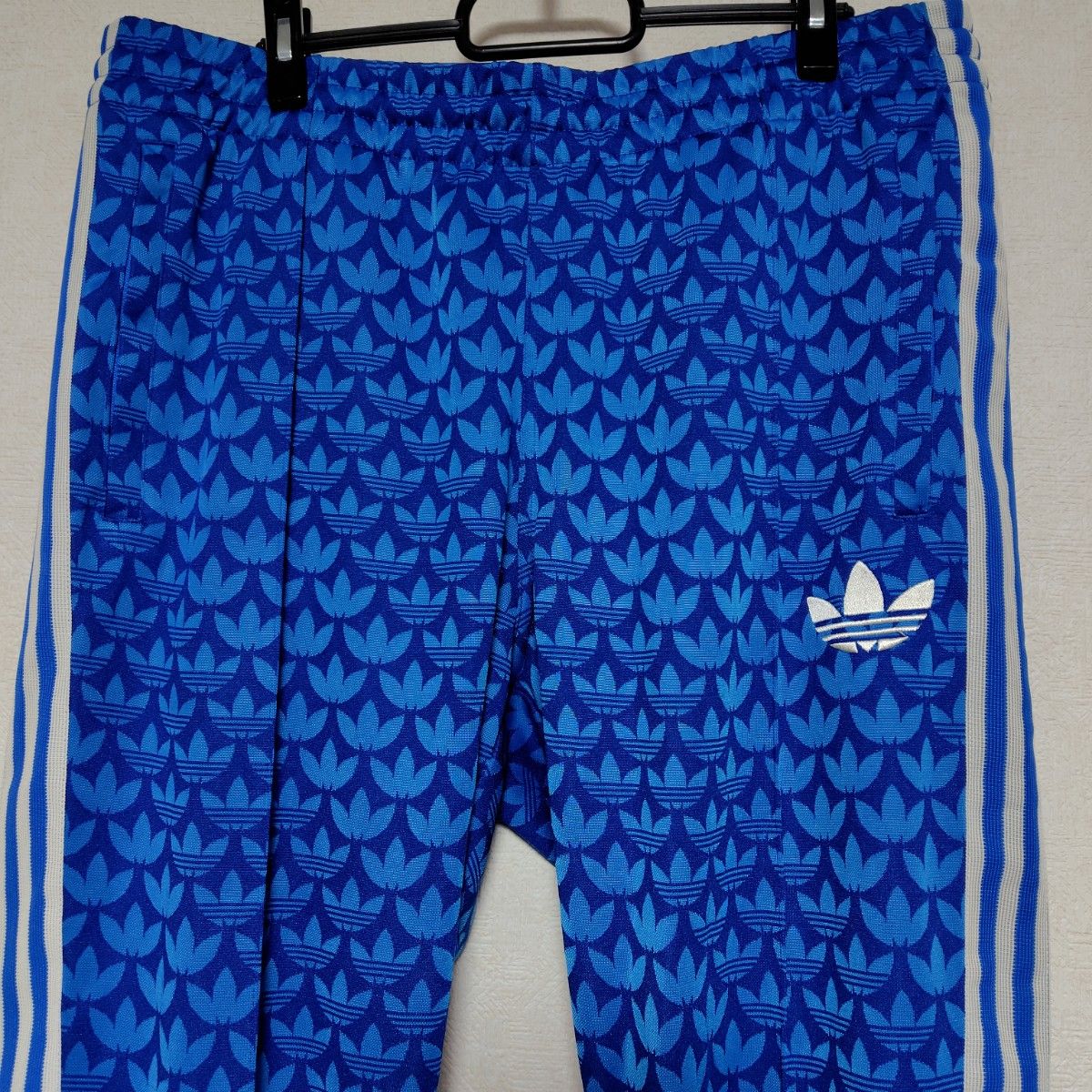 adidas アディダス Adicolor 70s Monogram Track Pants adidas アディダス Adicolor 70s Monogram Track Pants