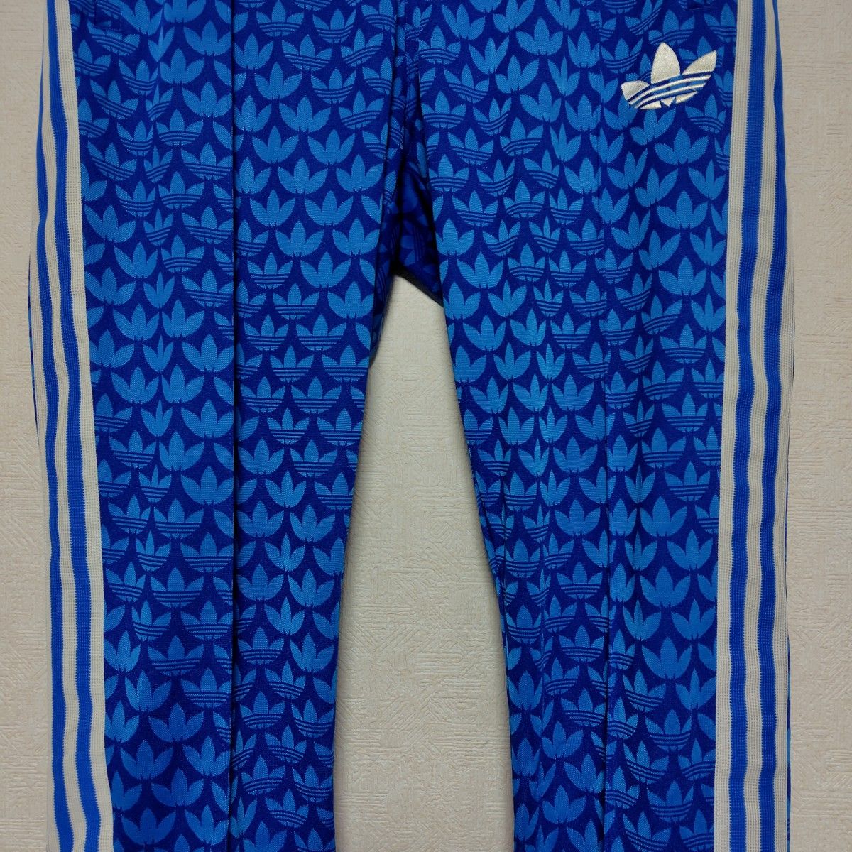 adidas アディダス Adicolor 70s Monogram Track Pants adidas アディダス Adicolor 70s Monogram Track Pants
