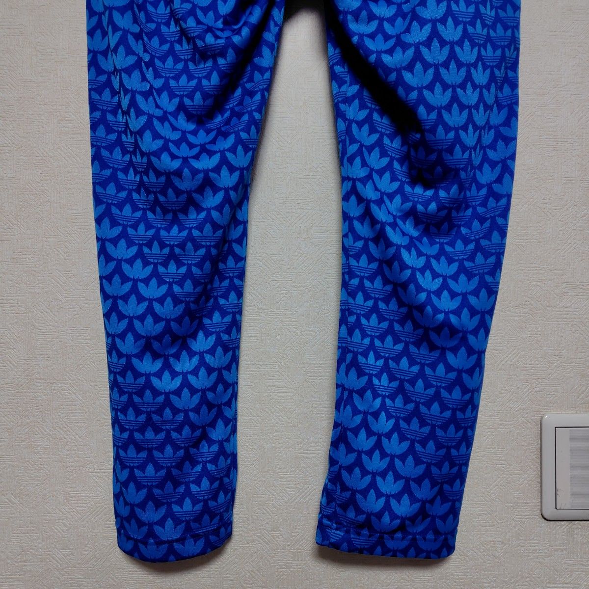 adidas アディダス Adicolor 70s Monogram Track Pants adidas アディダス Adicolor 70s Monogram Track Pants
