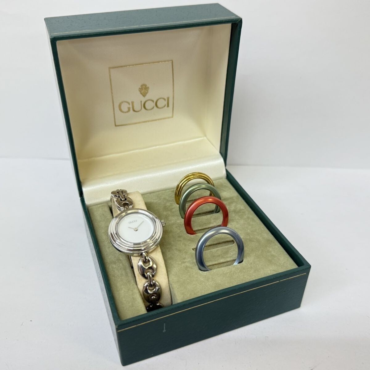 GUCCI グッチ 時計 チェンジベルトウォッチ レディース シルバー GUCCI グッチ 時計 チェンジベルトウォッチ レディース シルバー