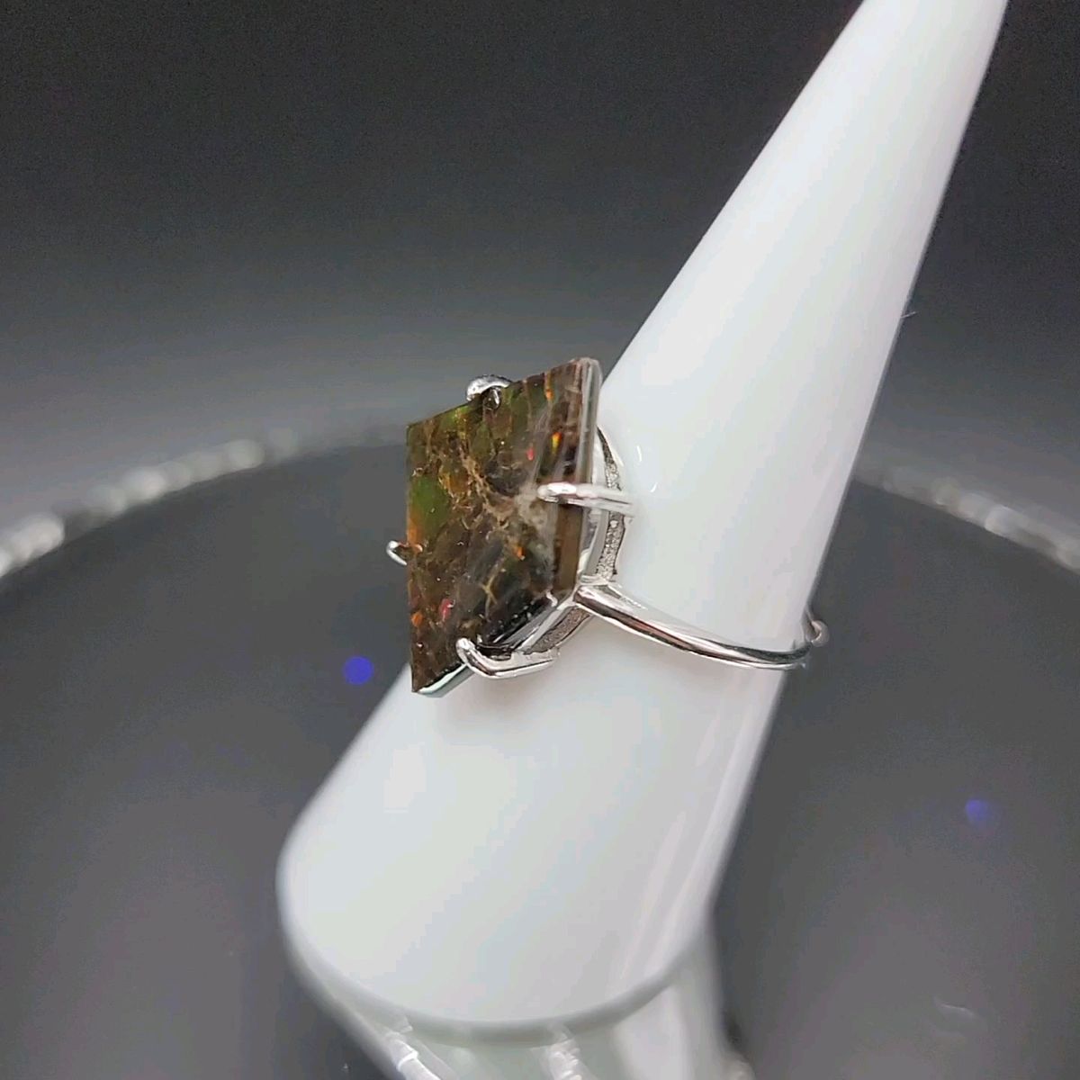 レア【新品】天然!アンモライト フリーサイズリング silver925 ★ イリデッセンス効果抜群