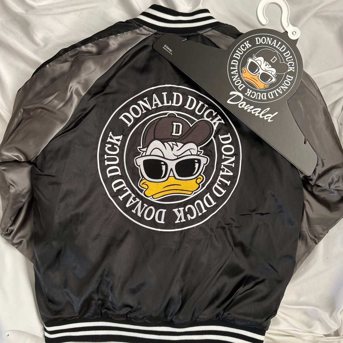 【新品未使用】タグ付き　ディズニー　ドナルド　オリジナル　スカジャン　LL 予約品】《9月入荷予定！》ディズニー ドナルドダッグ ラッキーダッグ