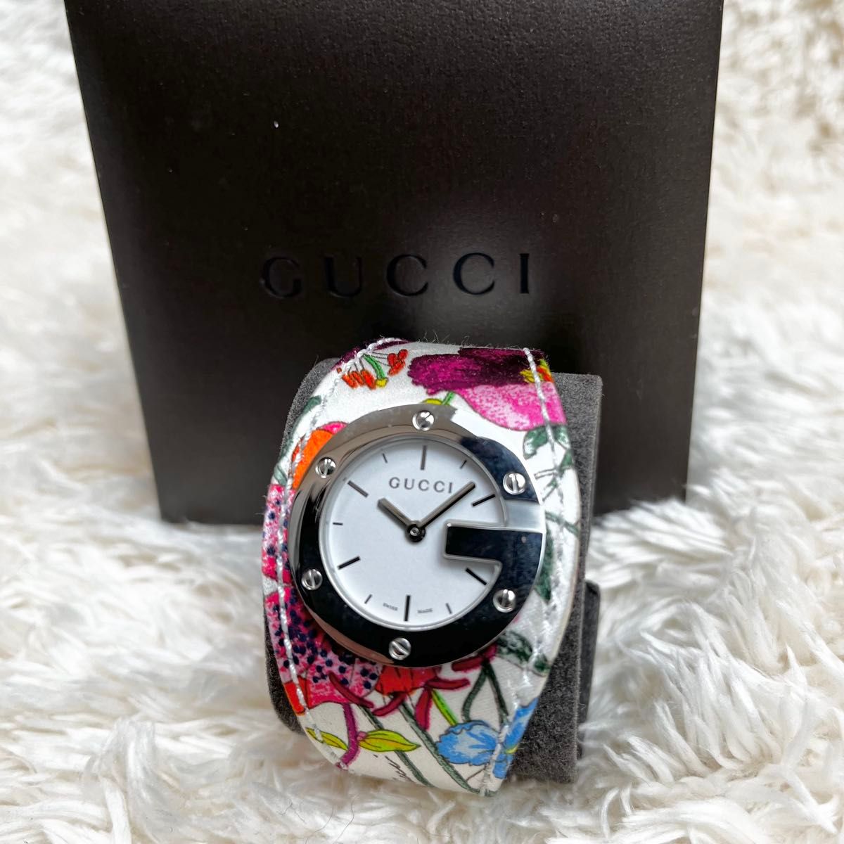 極美品 GUCCI グッチ 腕時計 フローラ バンデュー 104 花柄 希少 極美品 GUCCI グッチ 腕時計 フローラ バンデュー 104 花柄 希少