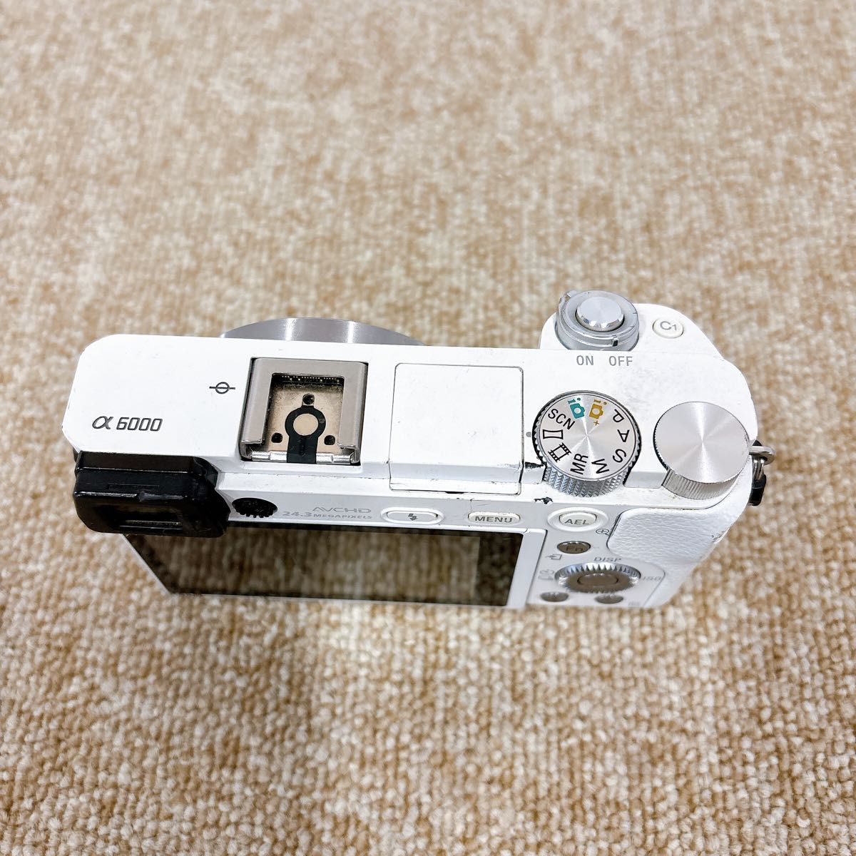 SONY α6000 ILCE-6000 デジカメ ホワイト白|Yahoo!フリマ(旧 SONY α6000 ILCE-6000 デジカメ ホワイト白|Yahoo!フリマ(旧