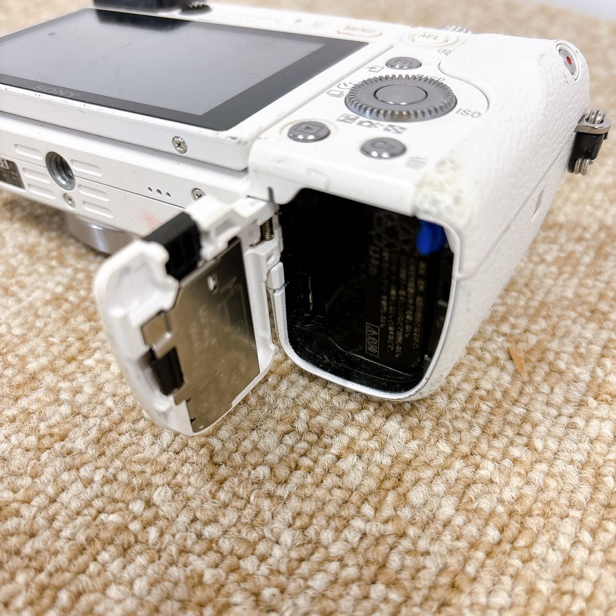 SONY α6000 ILCE-6000 デジカメ ホワイト白|Yahoo!フリマ(旧 SONY α6000 ILCE-6000 デジカメ ホワイト白|Yahoo!フリマ(旧