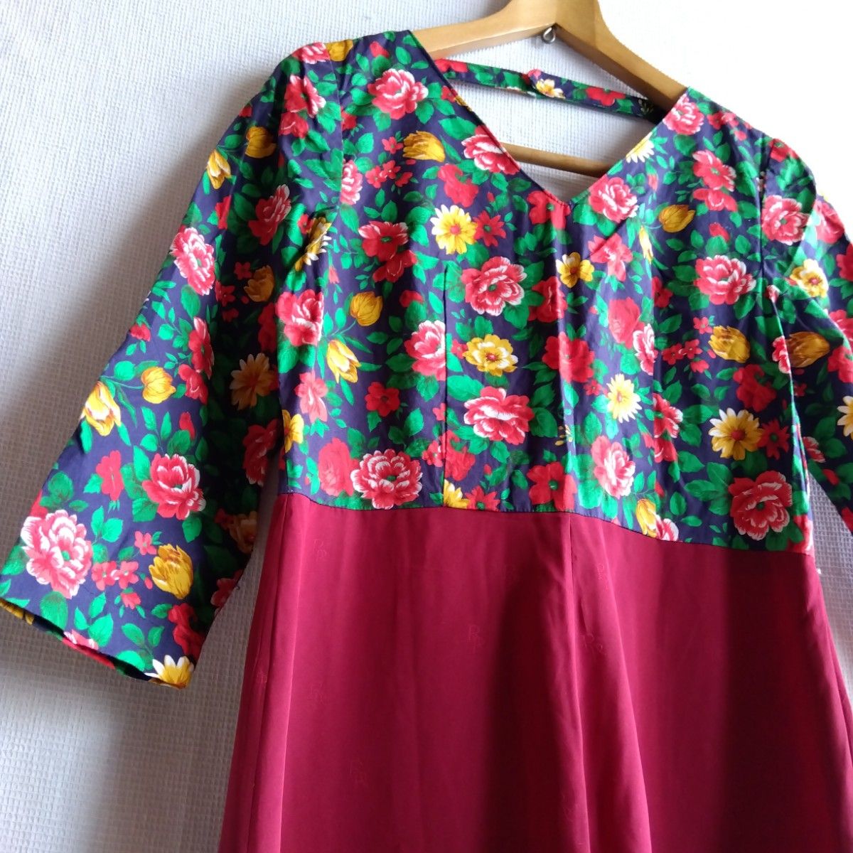 美品 昭和レトロ ワンピース 花柄 古着 ヴィンテージ Mサイズ 美品 昭和レトロ ワンピース 花柄 古着 ヴィンテージ Mサイズ