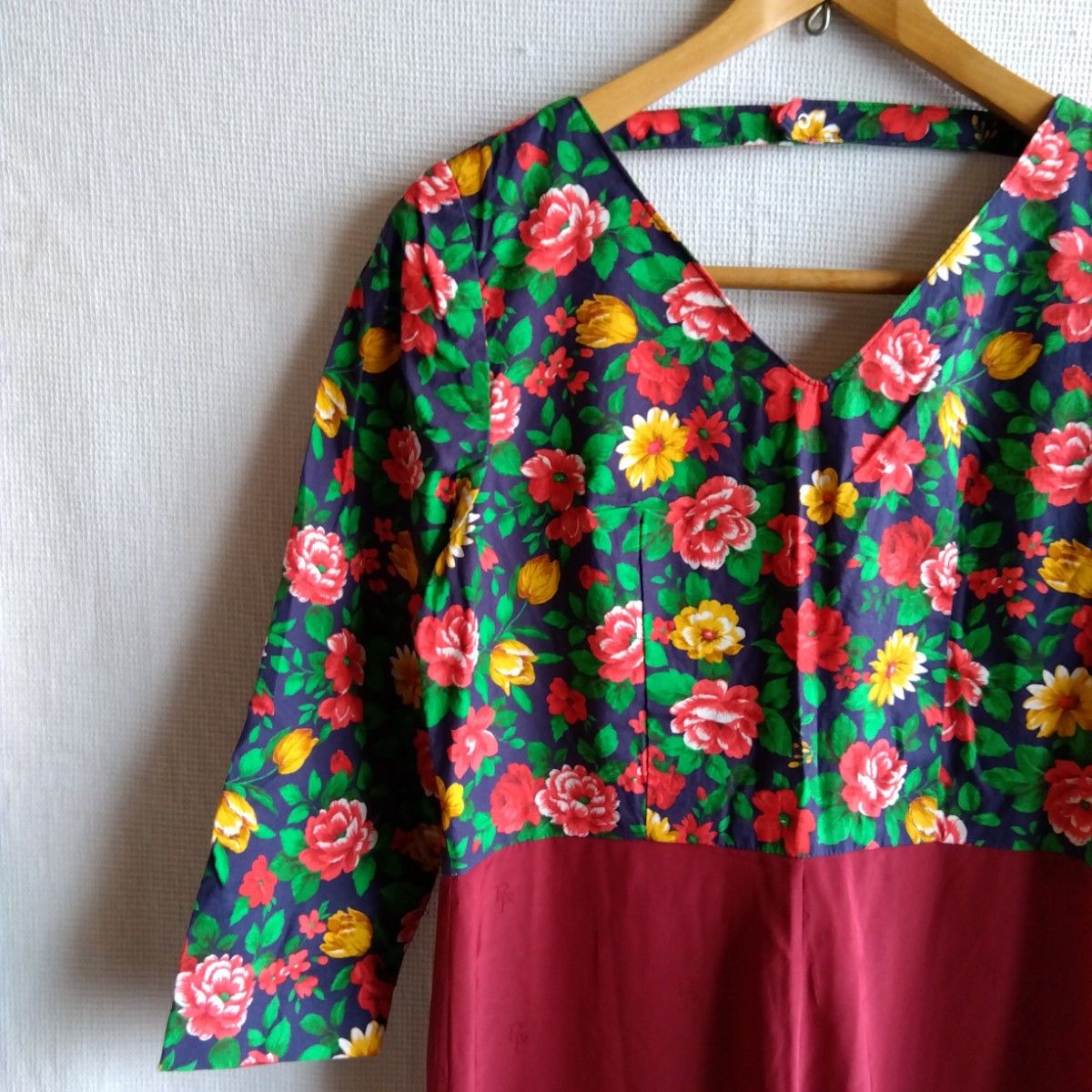 美品 昭和レトロ ワンピース 花柄 古着 ヴィンテージ Mサイズ 美品 昭和レトロ ワンピース 花柄 古着 ヴィンテージ Mサイズ
