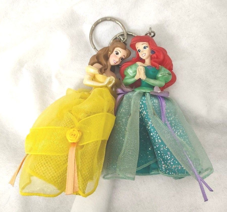 未使用 ディズニープリンセス キーホルダー ディズニーリゾート ベル アリエル ディズニー プリンセス アリエル ベル リーメント リトル