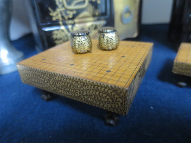 即決【人形館】「雛道具、鏡台、針箱、碁盤、将棋盤L113」雛人形 即決【人形館】「雛道具、鏡台、針箱、碁盤、将棋盤L113」雛人形