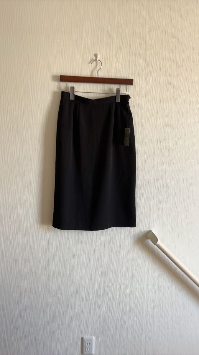 (新品)黒タイトスカートW68 フォーマル