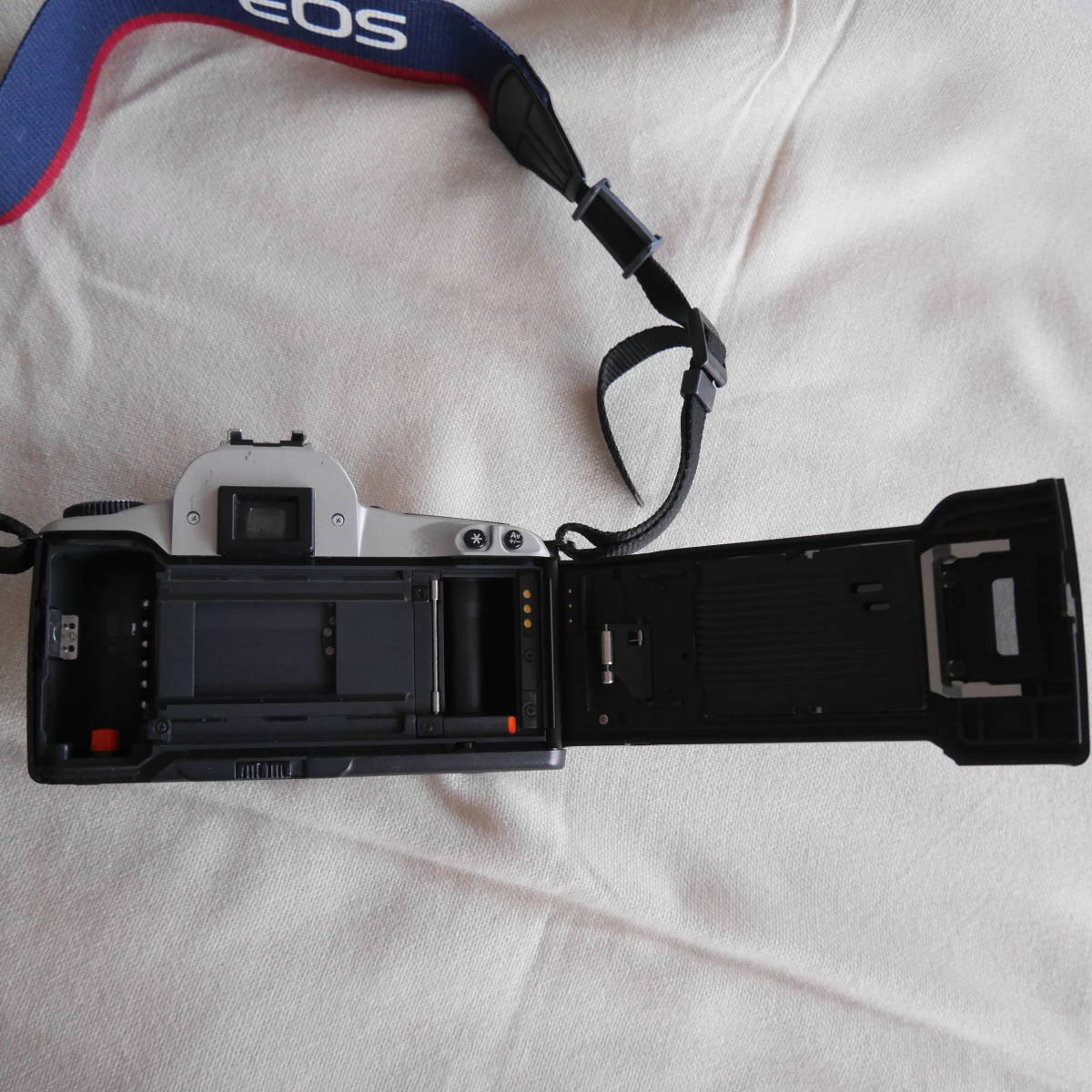 Canon EOS KISS Ⅲ キャノン フィルムカメラ一眼レフ+Canon Canon EOS KISS Ⅲ キャノン フィルムカメラ一眼レフ+Canon