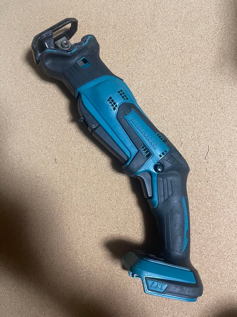 マキタ(makita) 14 4Vコードレス レシプロソー JR144D 本体のみ マキタ(makita) 14 4Vコードレス レシプロソー JR144D 本体のみ