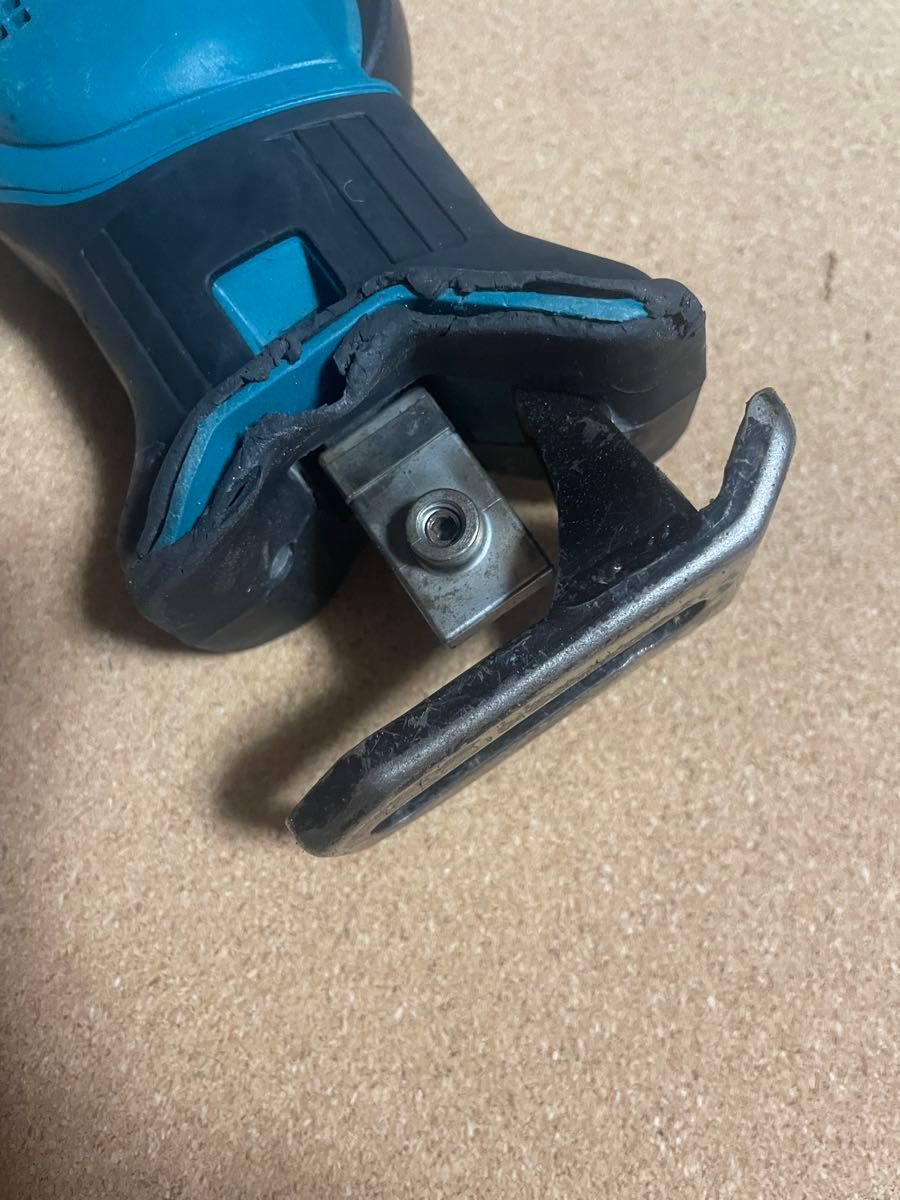 マキタ(makita) 14 4Vコードレス レシプロソー JR144D 本体のみ マキタ(makita) 14 4Vコードレス レシプロソー JR144D 本体のみ