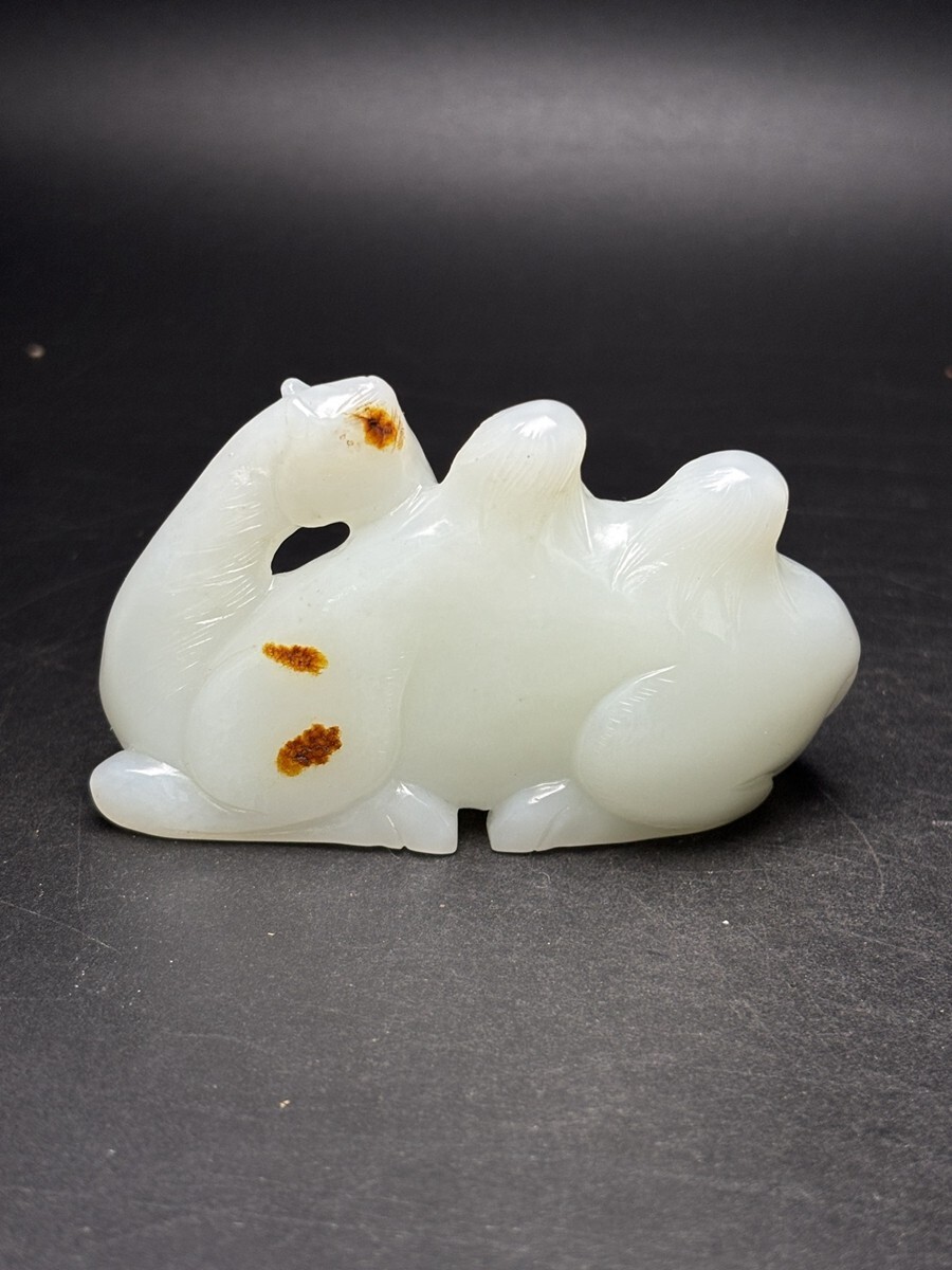 和田白玉 和田古玉 白玉 古玉 瑞獣 置物重さ37g 直径5.7cm高さ4cm 古びた蔵『和田玉 白玉彫り 駱駝手把件』極細工 置物 擺件 賞物