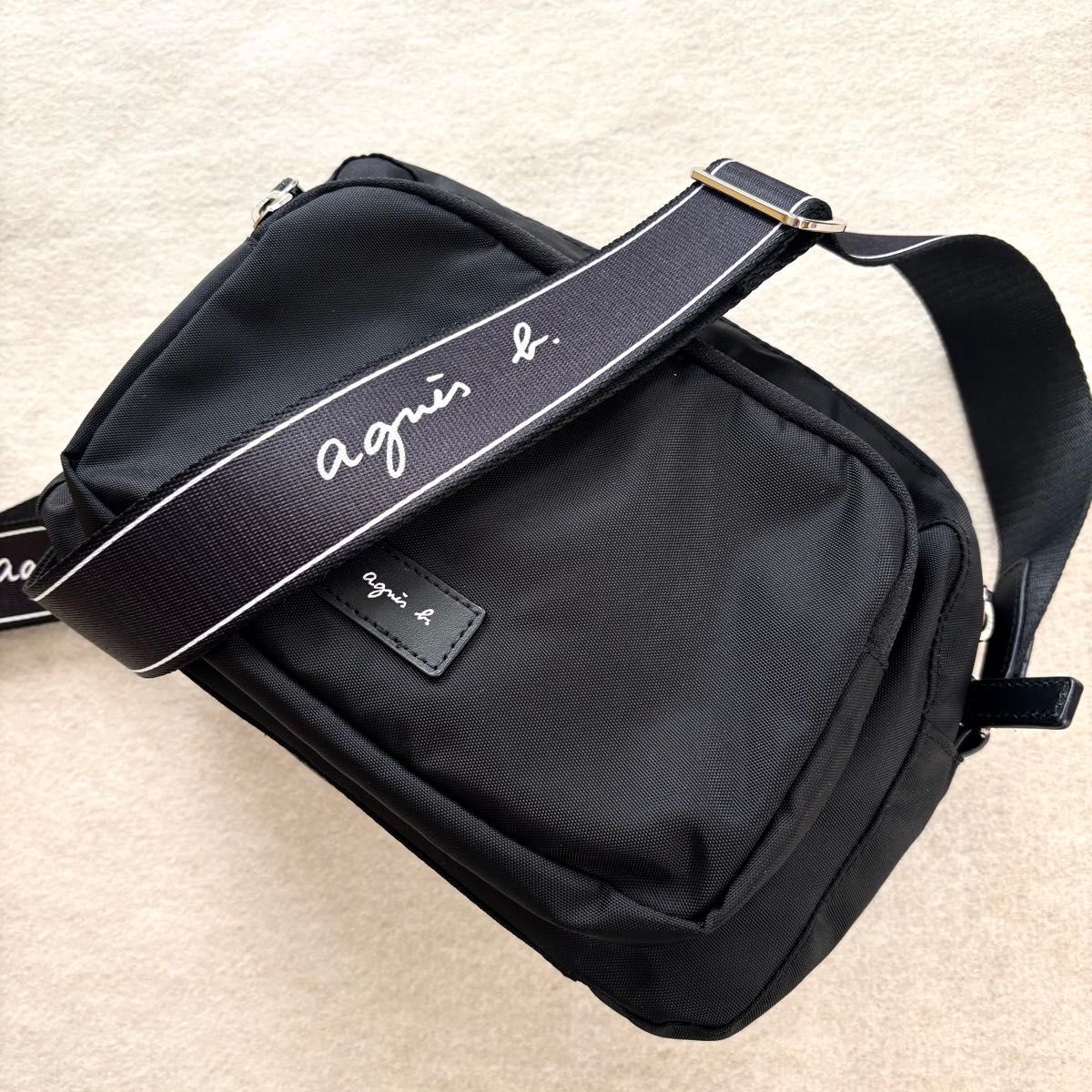 新品 アニエスベー ロゴベルト ショルダーバッグ angele 新品 アニエスベー ロゴベルト ショルダーバッグ angele