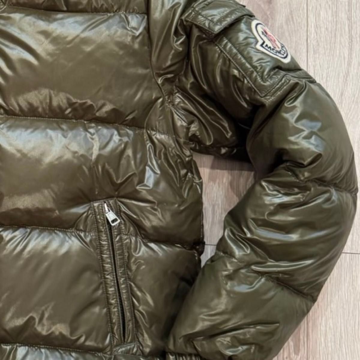 モンクレール　MONCLER ダウンジャケット　カーキ　5 XXL 希少 モンクレール MONCLER ダウンジャケット ロゴ