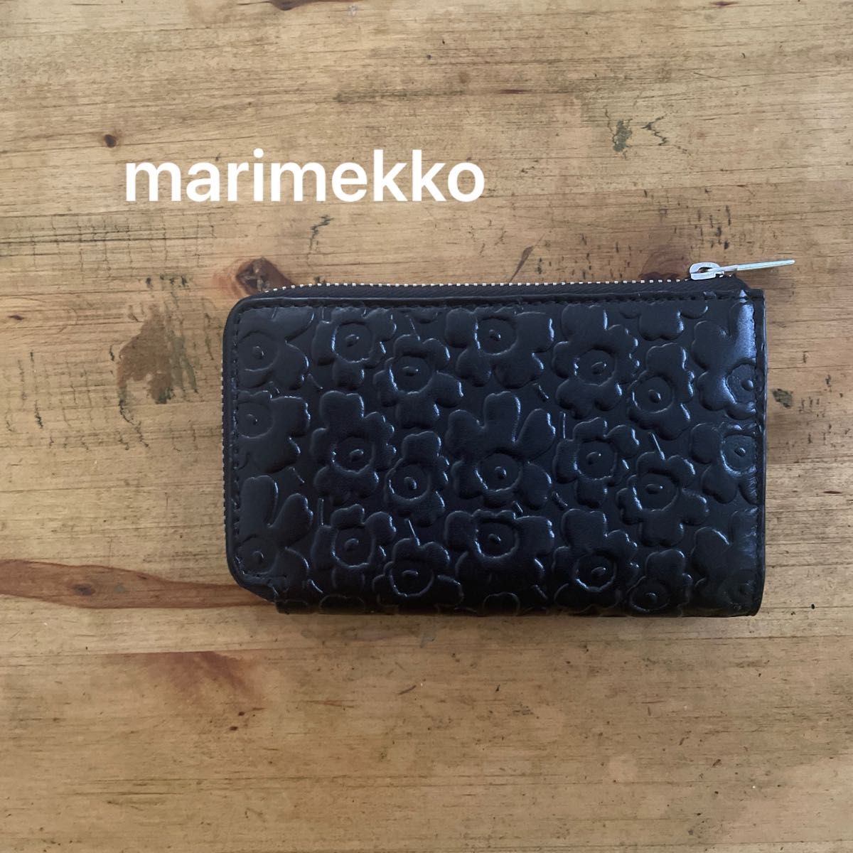 marimekko財布 マリメッコ ブラック ウニッコ 型押しレザー本革 marimekko財布 マリメッコ ブラック ウニッコ 型押しレザー本革