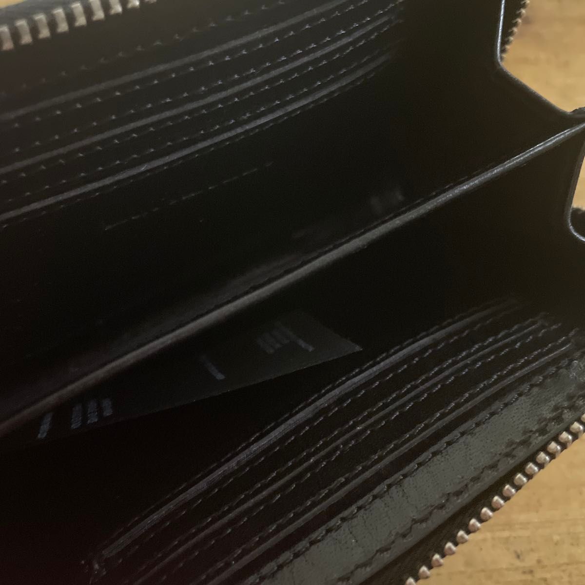 marimekko財布 マリメッコ ブラック ウニッコ 型押しレザー本革 marimekko財布 マリメッコ ブラック ウニッコ 型押しレザー本革