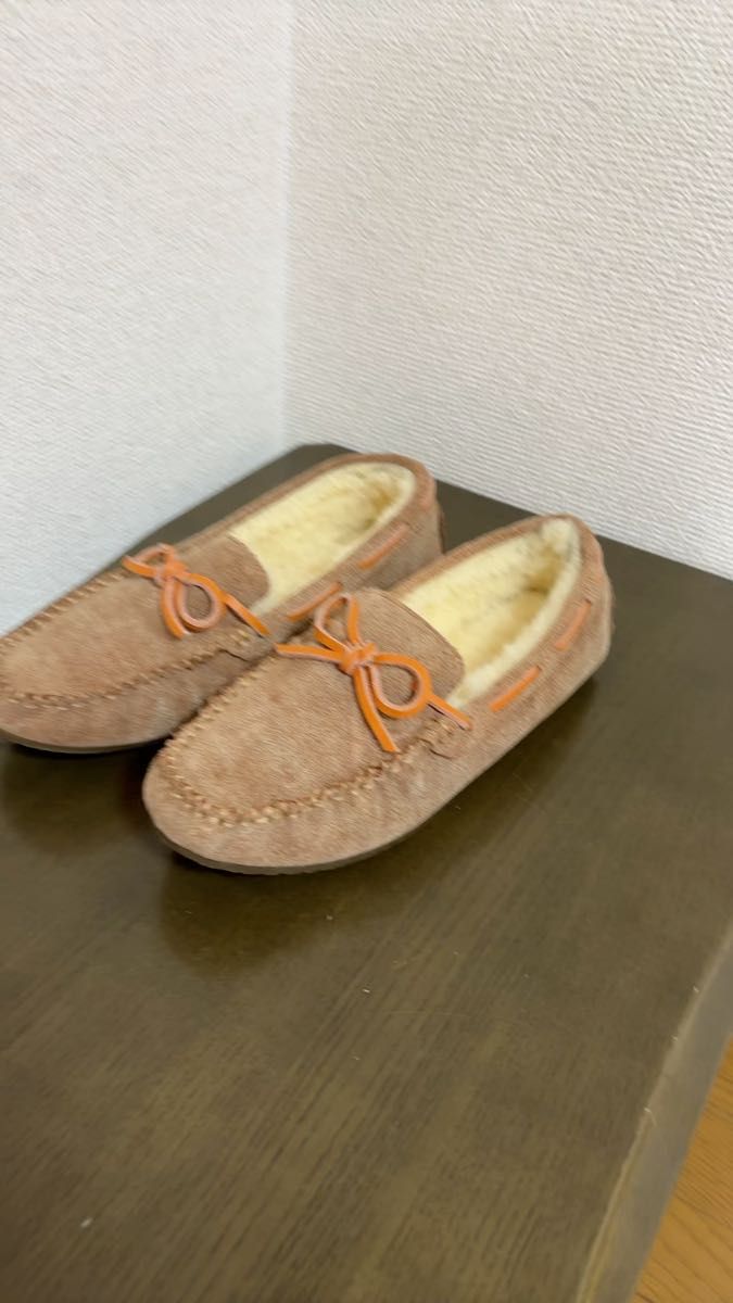 【UGG】【未使用】モカシン ローファー UGG シューズ 箱、シューズ袋付き