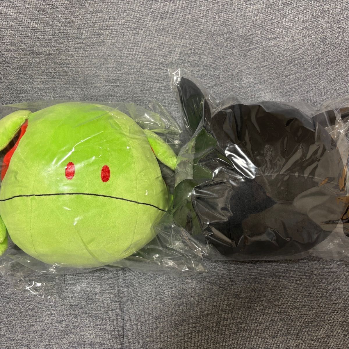 V.A. TOKYO HARO ハロ PLUSH ぬいぐるみ FRGMT COLOR GUNDAM V.A. TOKYO HARO ハロ PLUSH ぬいぐるみ FRGMT COLOR GUNDAM