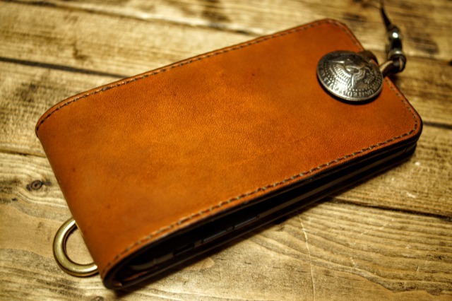 ハンドメイド サドルレザー iPhone 13ケース ビンテージ染め ハンドメイド サドルレザー iPhone 13ケース ビンテージ染め