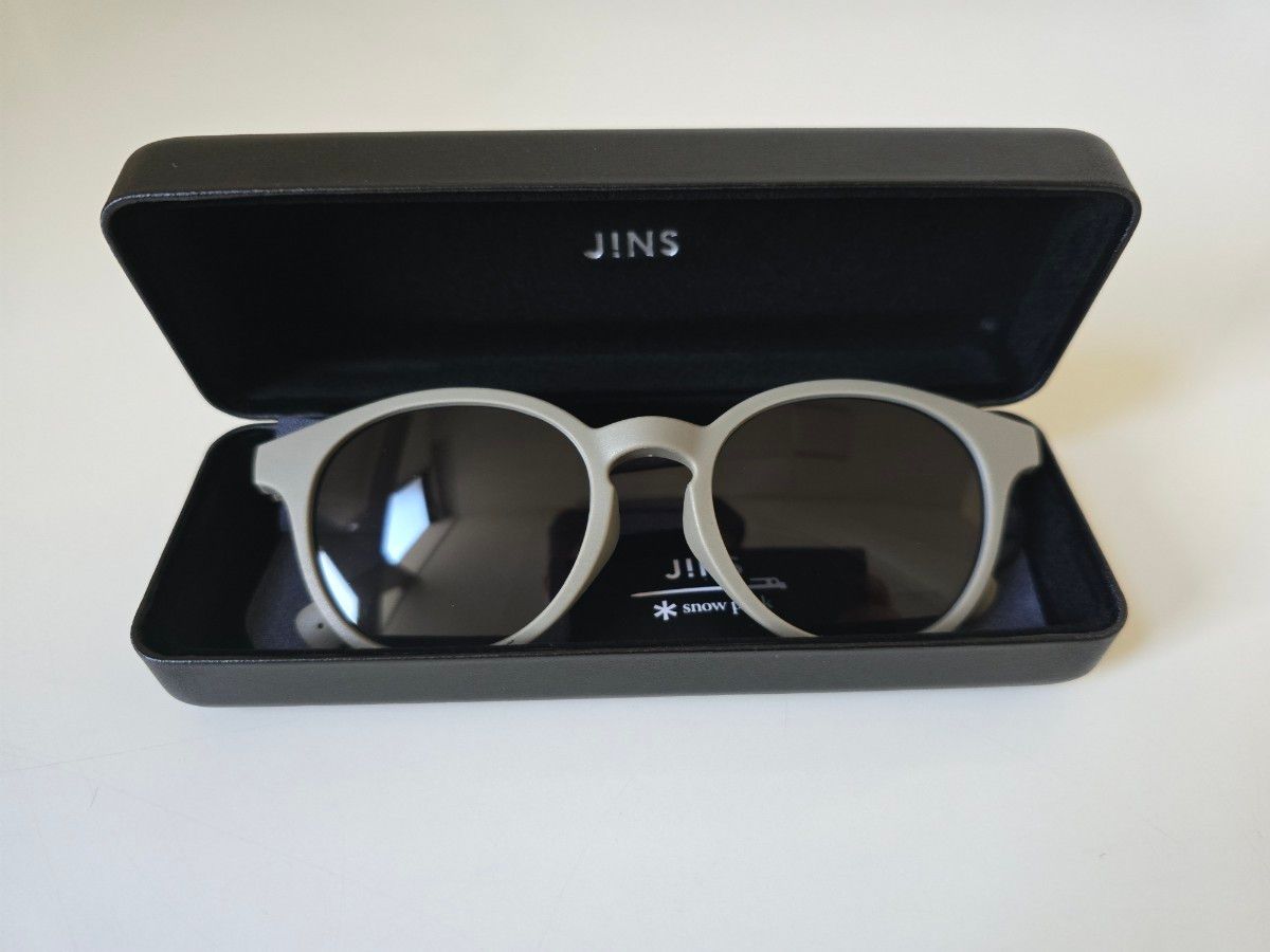 新品】JINS X Snow Peak Rubber SUNGLASSES 2025 サコッシュ付き 新品】JINS X Snow Peak Rubber SUNGLASSES 2025 サコッシュ付き