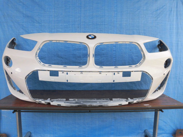 AI548　BMW F39 X2　Mスポーツ　フロントバンパー　白　51118069086_画像1