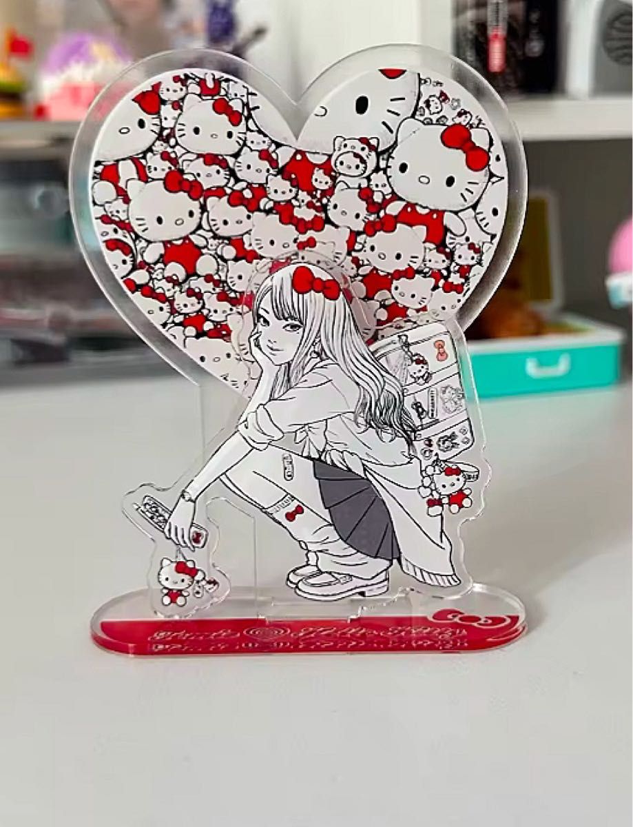 伊藤潤二×サンリオ キャラクターズ ギャル富江×ハローキティ 伊藤潤二×サンリオ キャラクターズ ギャル富江×ハローキティ