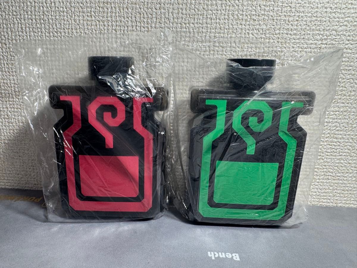 スシロー×モンハンコラボ 回復薬(緑) 鬼人薬(赤) 2点セット スシロー×モンハンコラボ 回復薬(緑) 鬼人薬(赤) 2点セット
