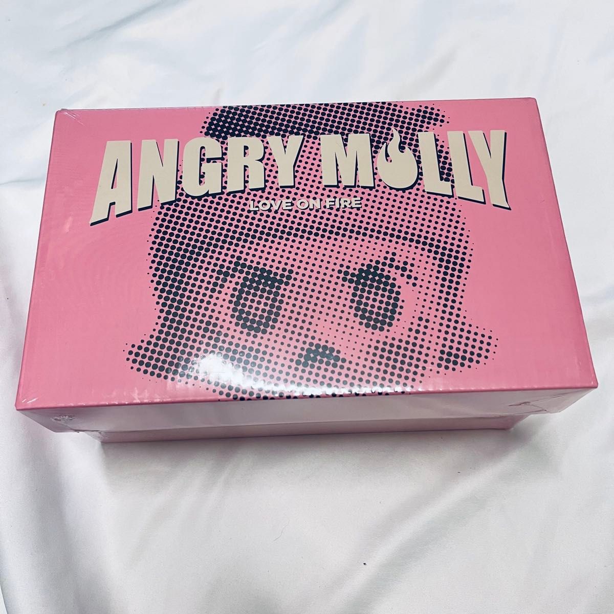 POPMART』 Angry MOLLY LOVE ON FIRE バレンタイン Angry MOLLY POPMART』 Angry MOLLY LOVE ON FIRE バレンタイン Angry MOLLY